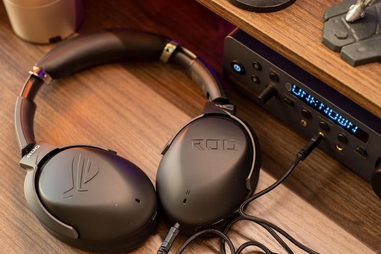 创新(Creative)推出全新 USB 声卡 Sound Blaster X5:双 DAC 设计,售价 279.99 美元