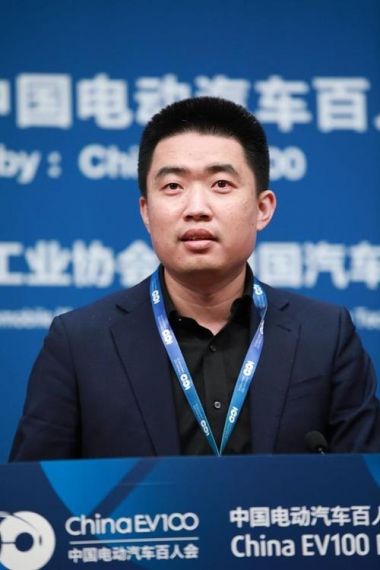 理想汽车CEO李想:力争到2030 年成为全球领先的人工智能企业