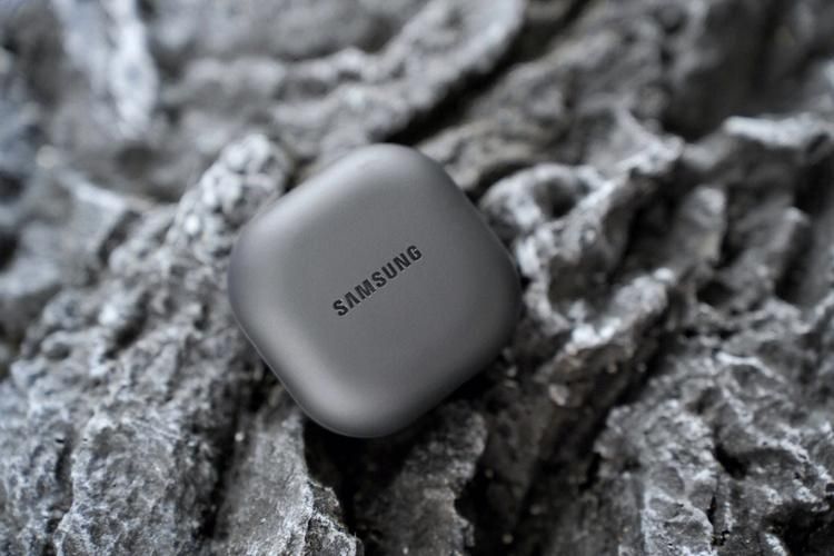 手机影像记录新年 三星Galaxy Buds2 Pro提供音频支持
