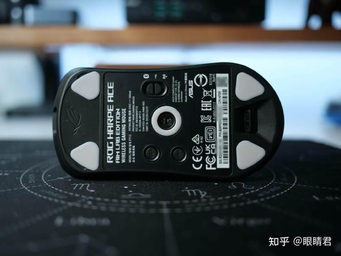 799 元,华硕推出 ROG 龙鳞 ACE X AimLab 鼠标,采用 AimPoint 36k 传感器