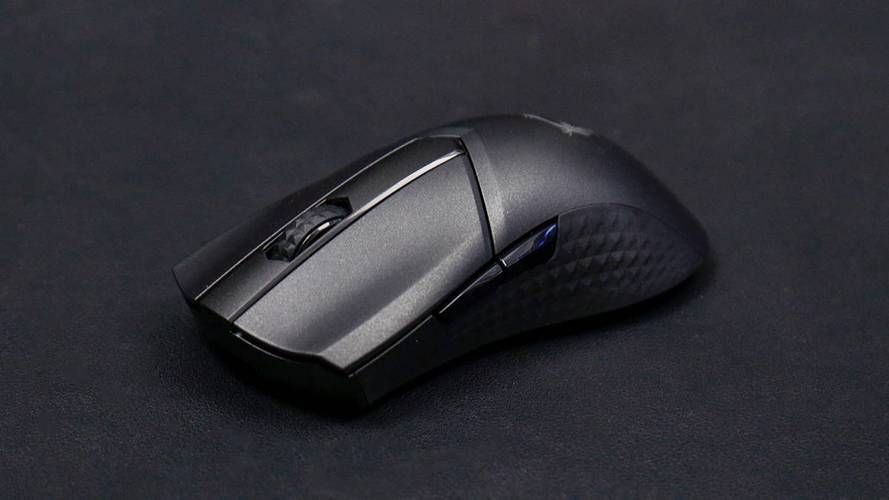 微星推出新款 GM31 无线鼠标:PAW3311 传感器 / 轻至 73g,399 元