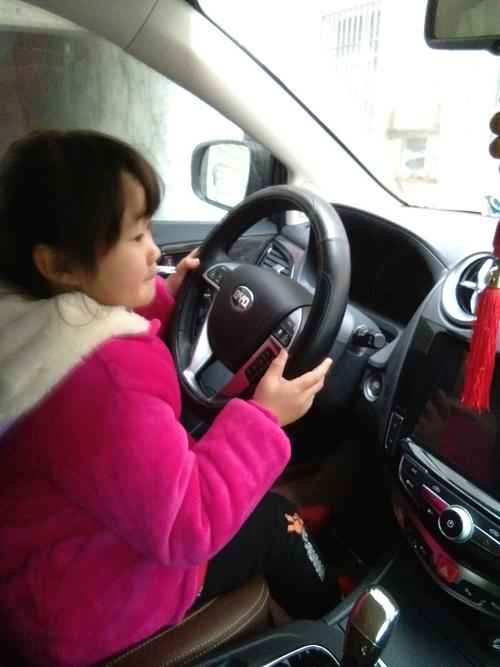 宝贝学开车 宝贝学开车