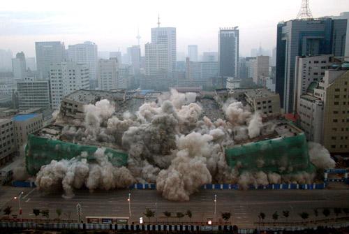 爆破城 爆破城