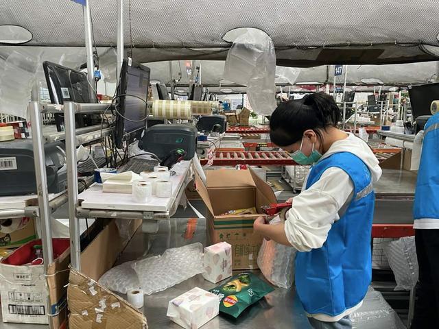 香港菜鸟仓发货是正品吗?
