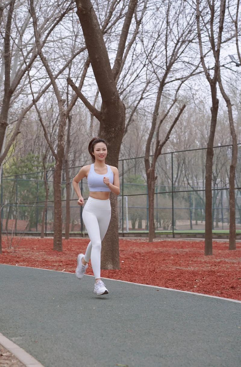 健身奔跑