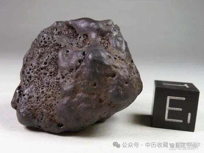 去宇宙陨石毁数