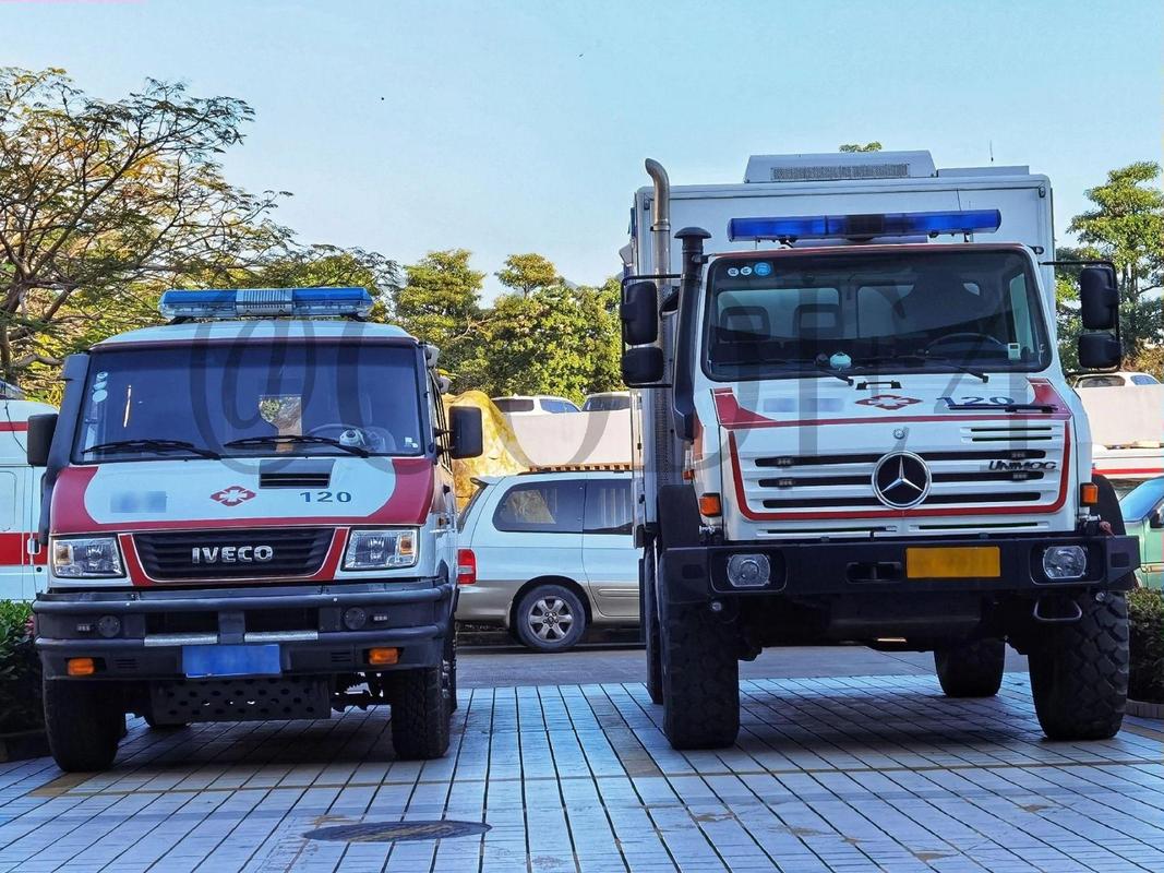 越野急救车