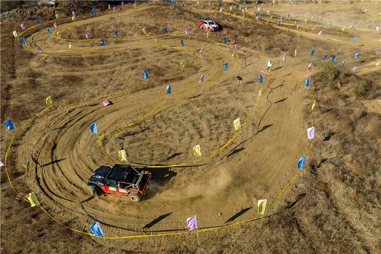 山地越野车竞赛 山地越野车竞赛