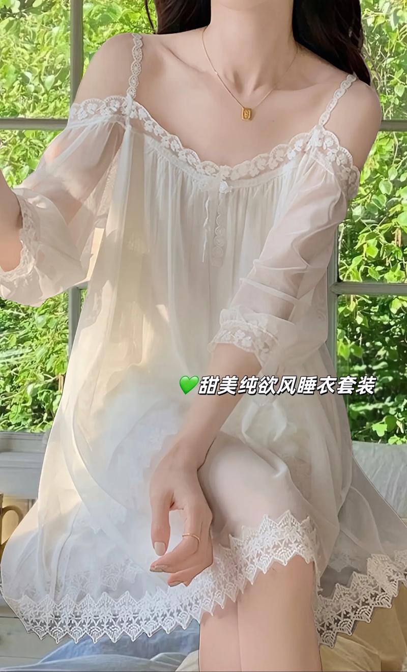 抖音睡衣搭配什么衣服