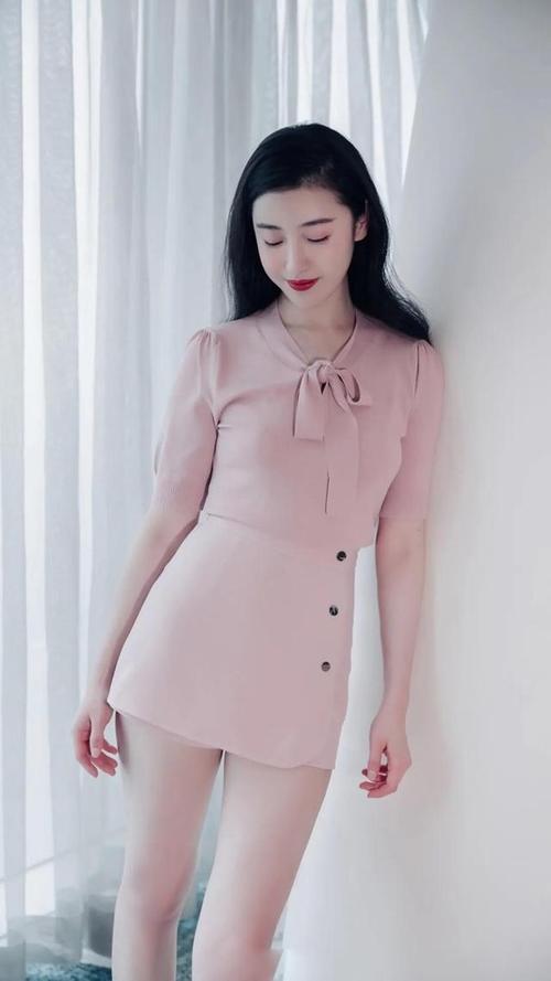 抖音美女刘什么星
