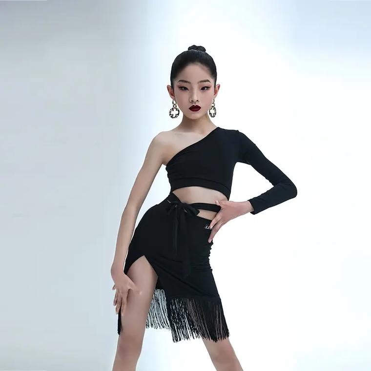 跳舞穿着抖音叫什么
