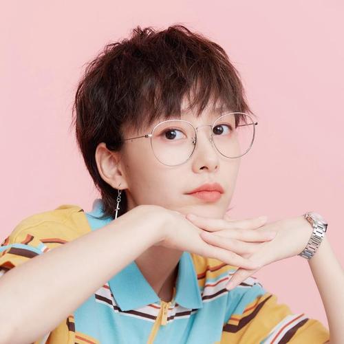 锅盖抖音妹子叫什么
