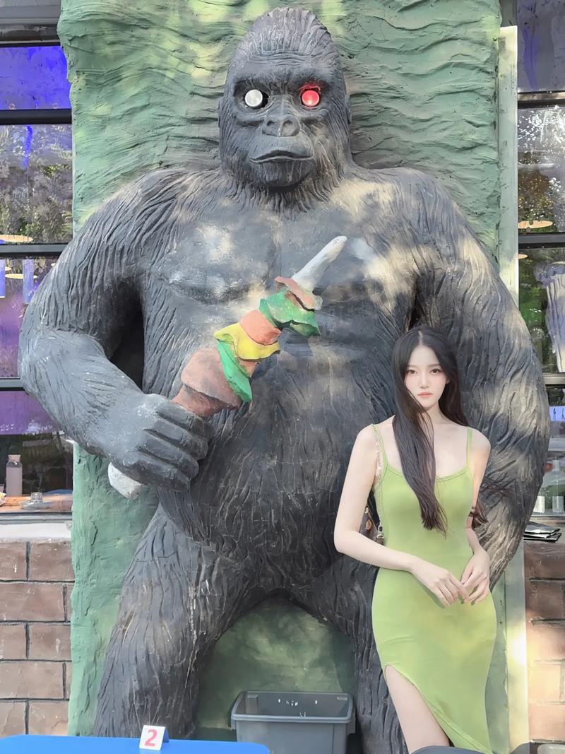 抖音猿猴美女叫什么