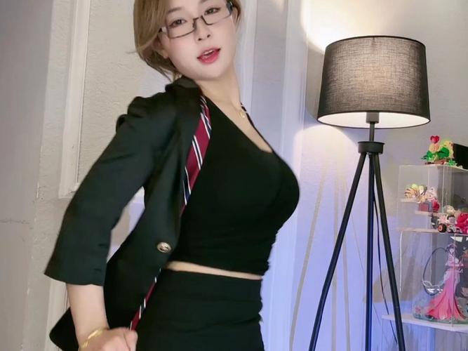 抖音女主播目的是什么