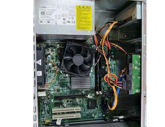 win7系统右下角小喇叭不见了_系统喇叭图标_右下角喇叭有个红叉是