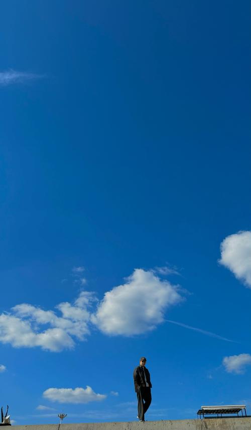 苹果手机如何下载软天空