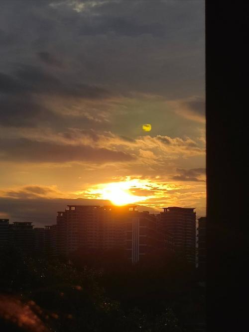 如何拍夜晚的天空苹果手机照片