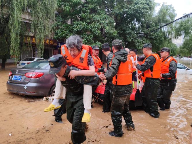 华北局地强降雨 抢险救援加紧进行