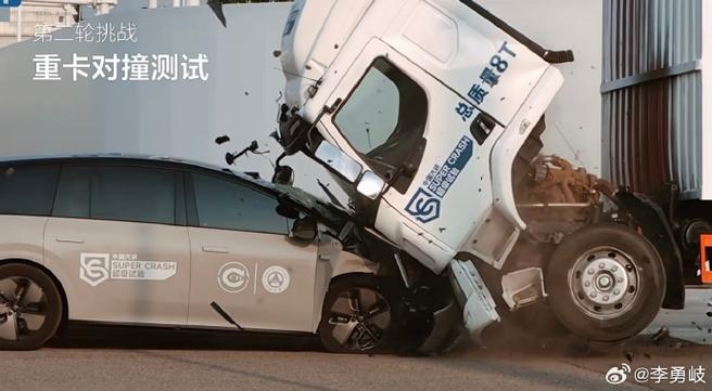 东风柳汽:理想撞卡车视频严重侵权