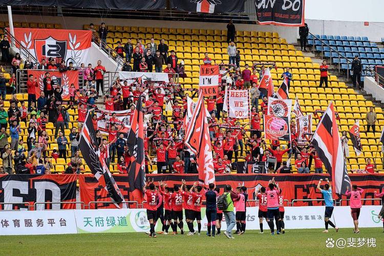 南通3-0镇江 苏超7战全胜