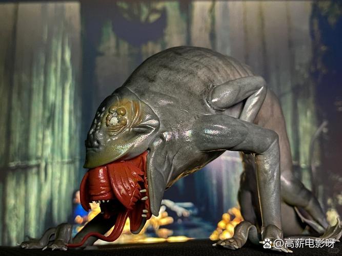 汉江现巨型怪物？夜钓者拍下惊悚一幕
