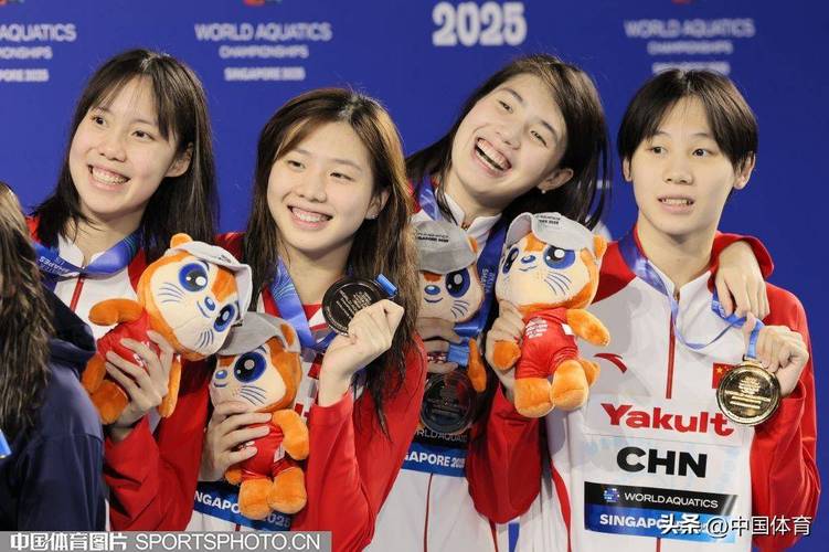 中国队女子4X100米混合接力铜牌
