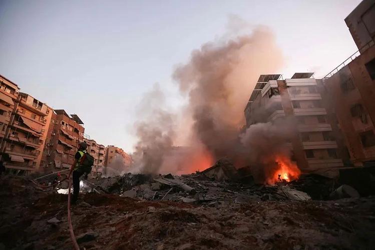 黎巴嫩总统:查明贝鲁特港大爆炸真相