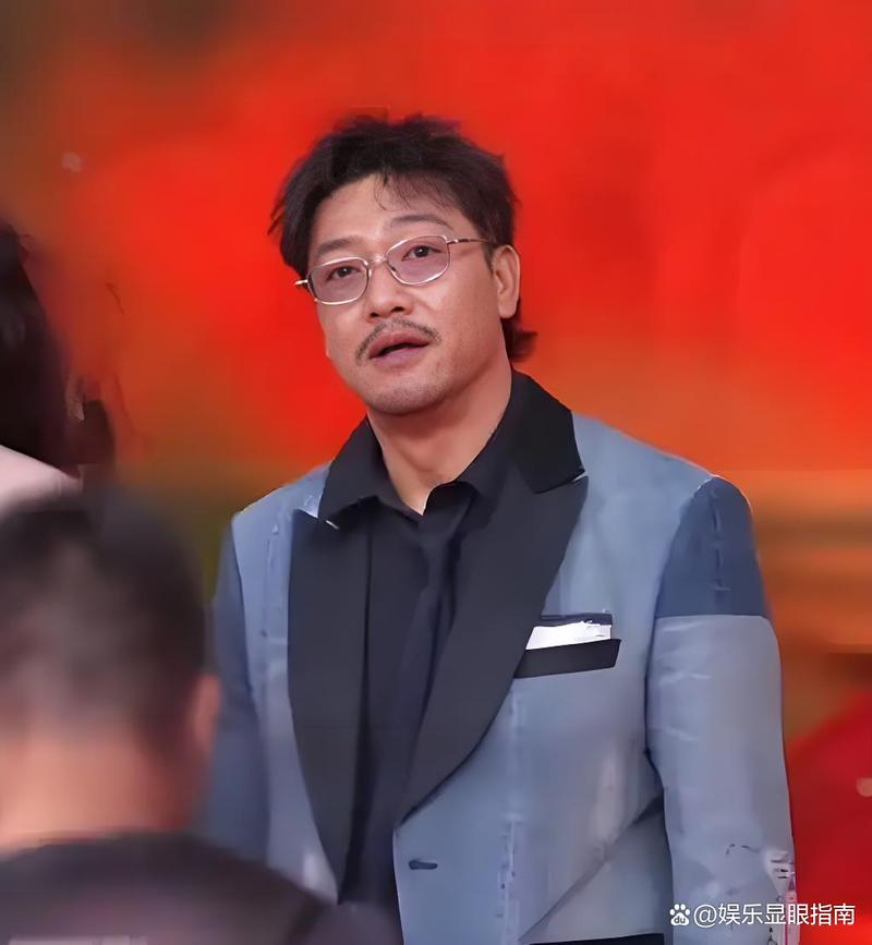 贾冰暴瘦后面相被说吓人