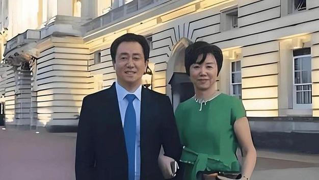 许家印香港豪宅被曝违建5000尺