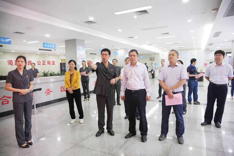 防城港市防城区委书记和区长同步调整