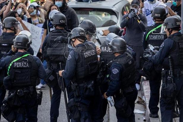中国男子在美移民拘留中心上吊身亡