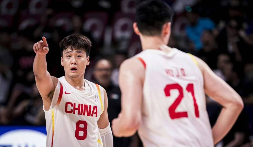 中国男篮三战全胜晋级八强
