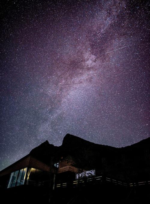 我拍到了英仙座流星雨
