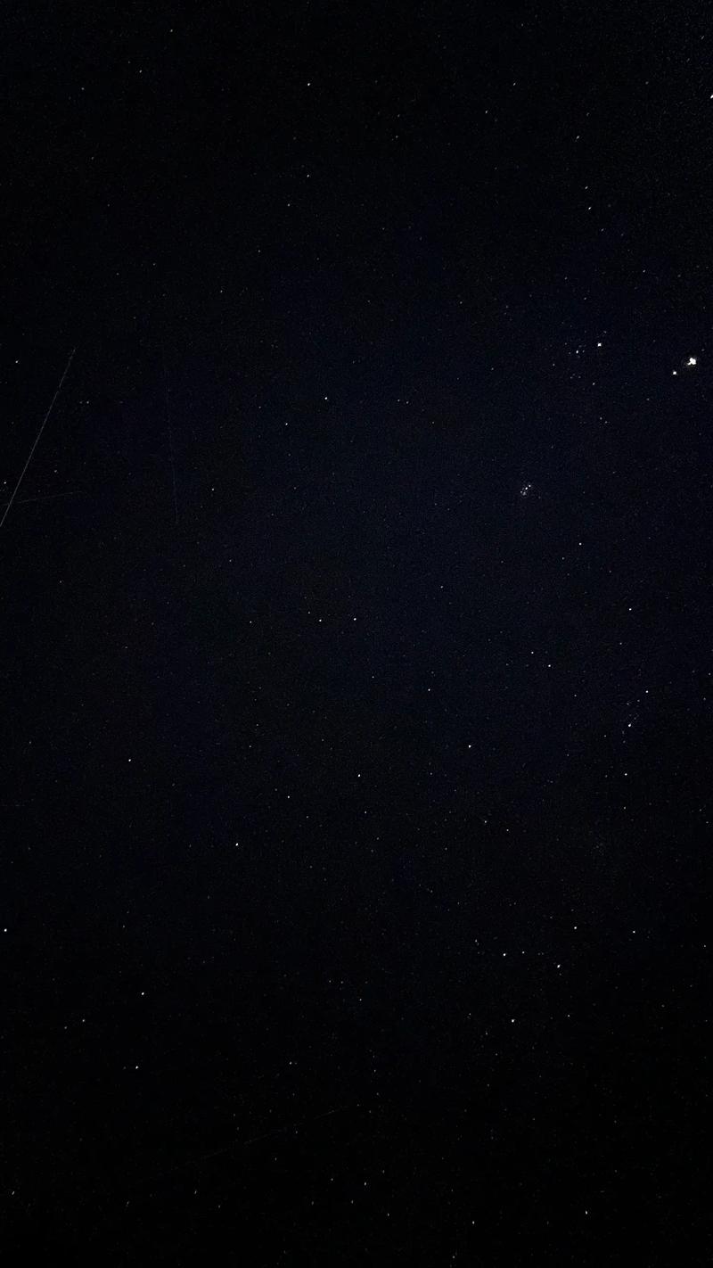 我拍到了英仙座流星雨