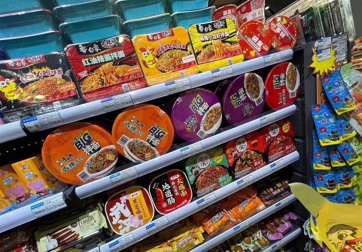 多地高铁站称仍卖泡面但车上不能吃