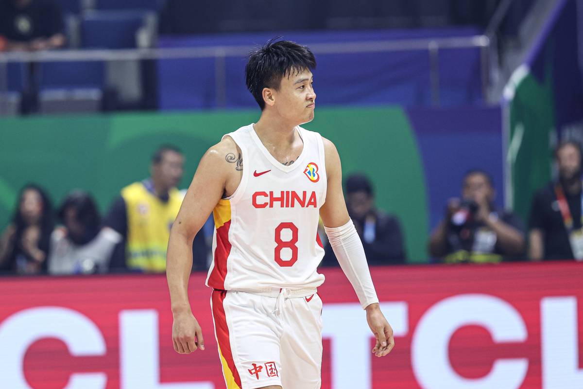 赵睿赛后痛哭 球迷高喊MVP