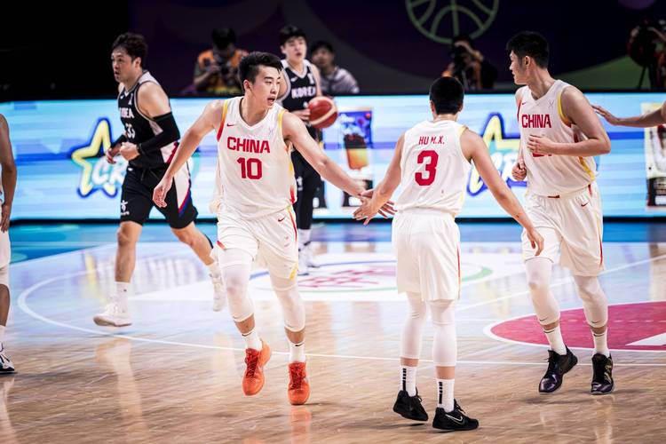 亚洲杯决赛 中国男篮最多时领先15分