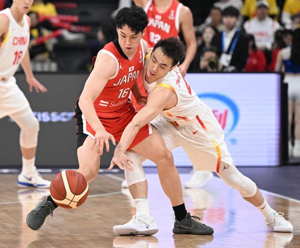 亚洲杯决赛 中国男篮最多时领先15分
