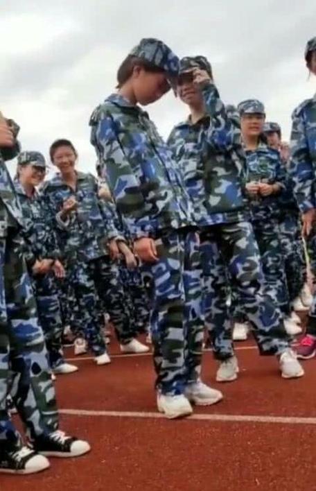 高一女生军训第4天倒地后死亡
