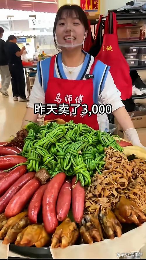卤味巨头集体“抢餐饮店生意”
