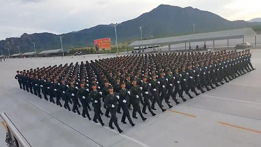 这是你没见过的阅兵训练画面