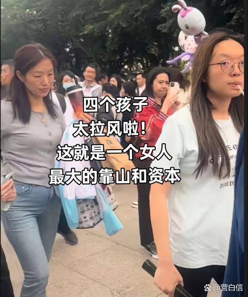 妈妈在上百人的方阵中一眼认出儿子