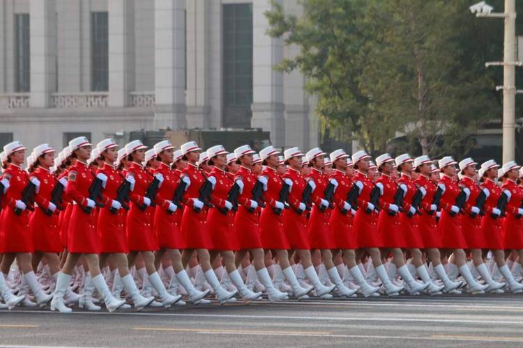 民兵方队领队:向右看时最震撼