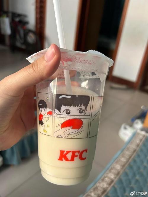 肯德基冰豆浆比热豆浆贵1元