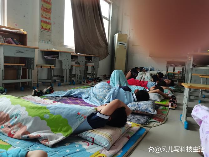 中小学生午休躺睡全面普及还远吗