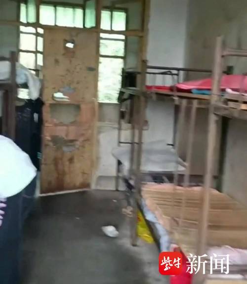 浙江一高校改造寝室时学生物品丢失