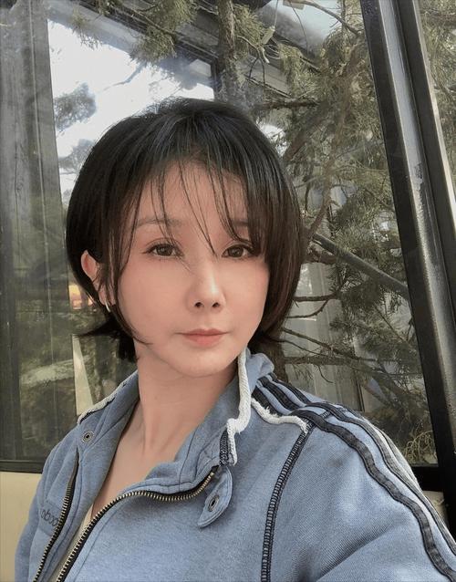 孙菲菲告诫女生千万不要未婚先孕