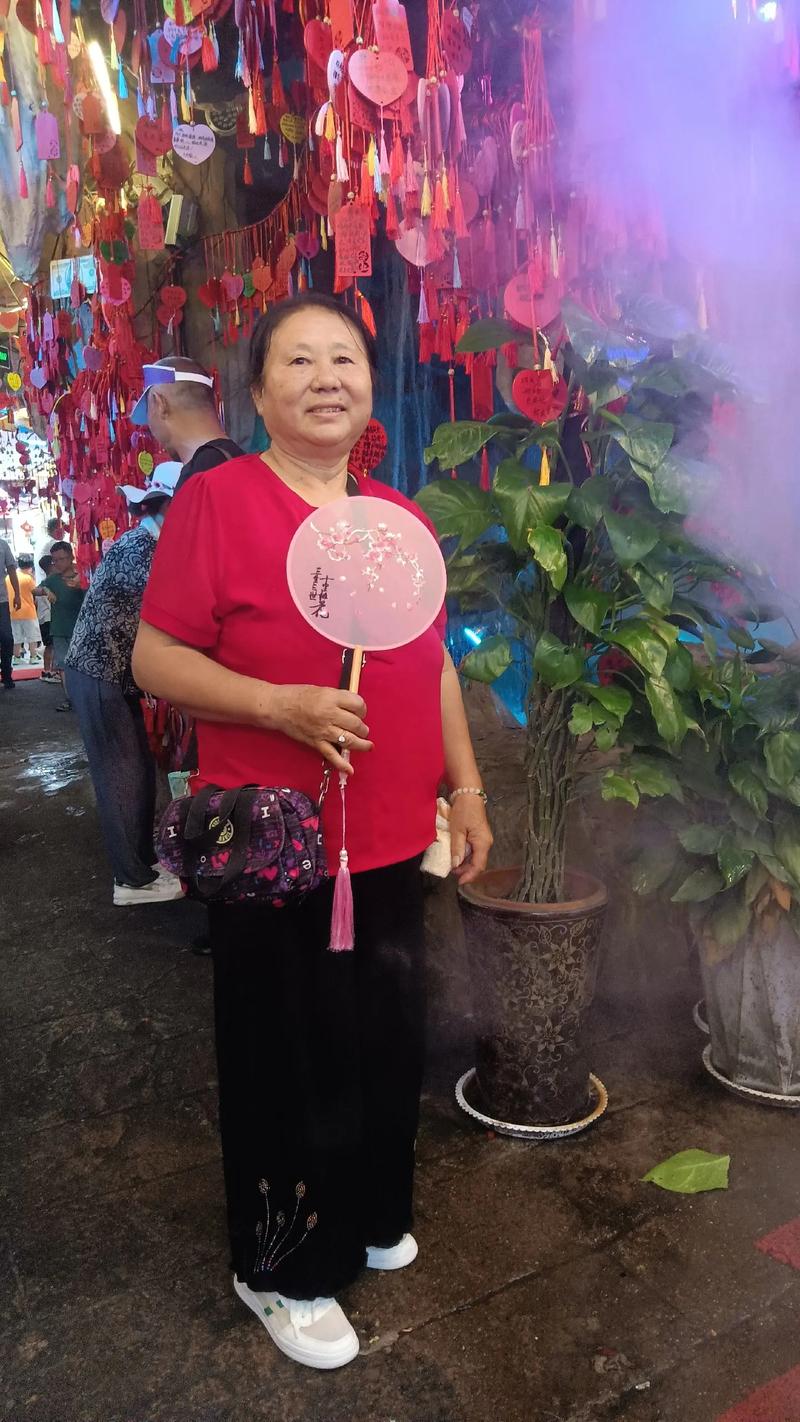 陈奇女儿:母亲一生都在为艺术付出