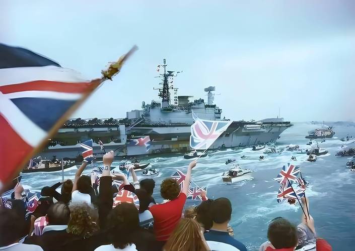 英国航母从南海“溜了”