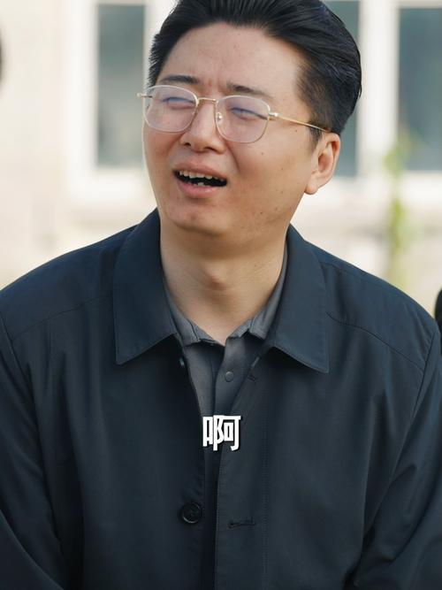 66岁企业家回村花光1个亿改造家乡
